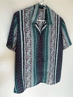 Vintage TanJay Short-Sleeve Foral Button Up Tee Shirt